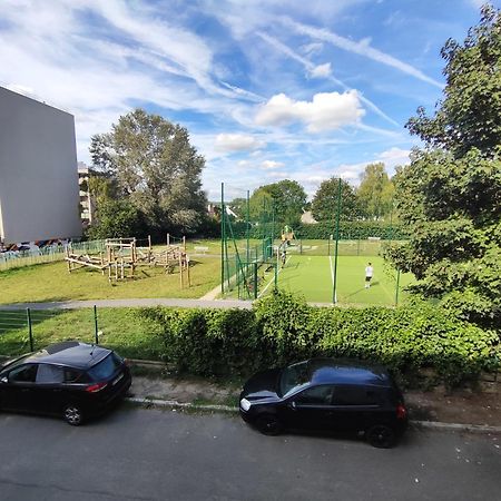 Room & Parking In Shared Appartment With Proprietor L 25 Mins From Paris Gare Du Nord, Cdg Airport & Stade De France Montmagny Exterior foto